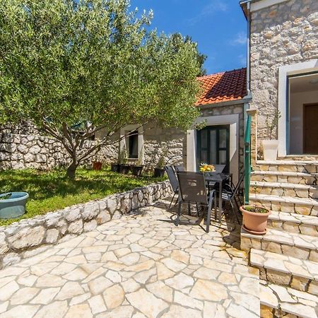 Ana Apartments Блаце Екстериор снимка
