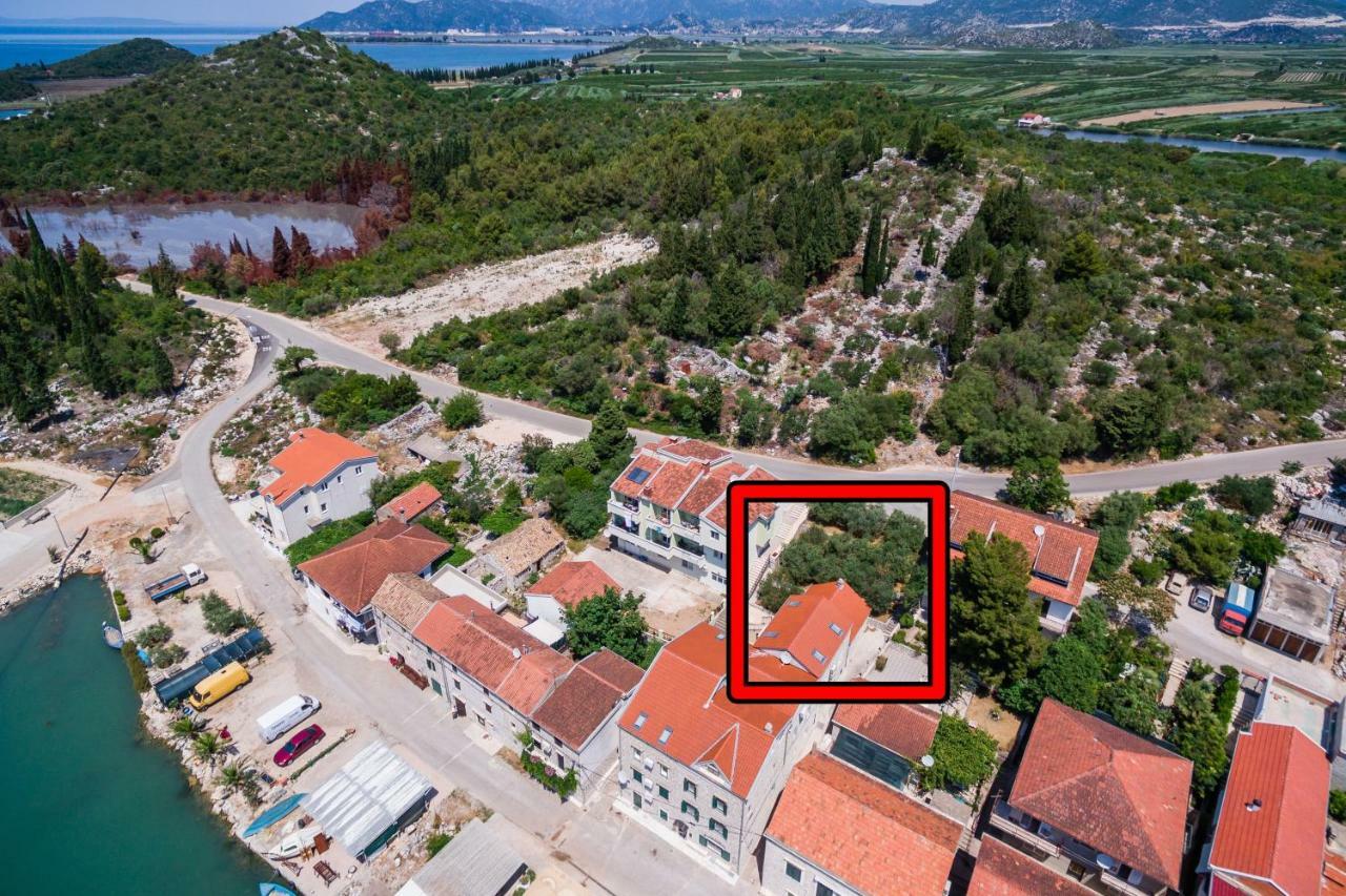 Ana Apartments Блаце Екстериор снимка