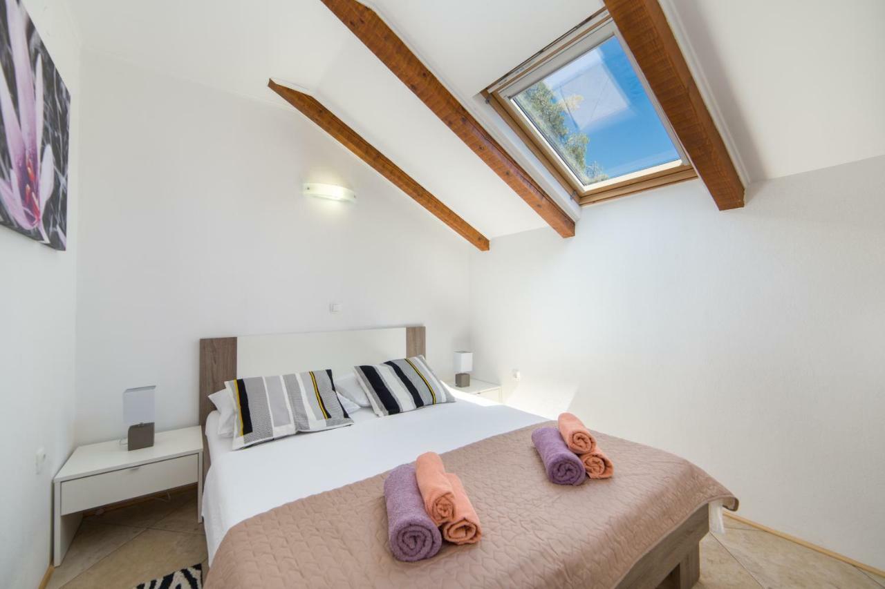 Ana Apartments Блаце Екстериор снимка